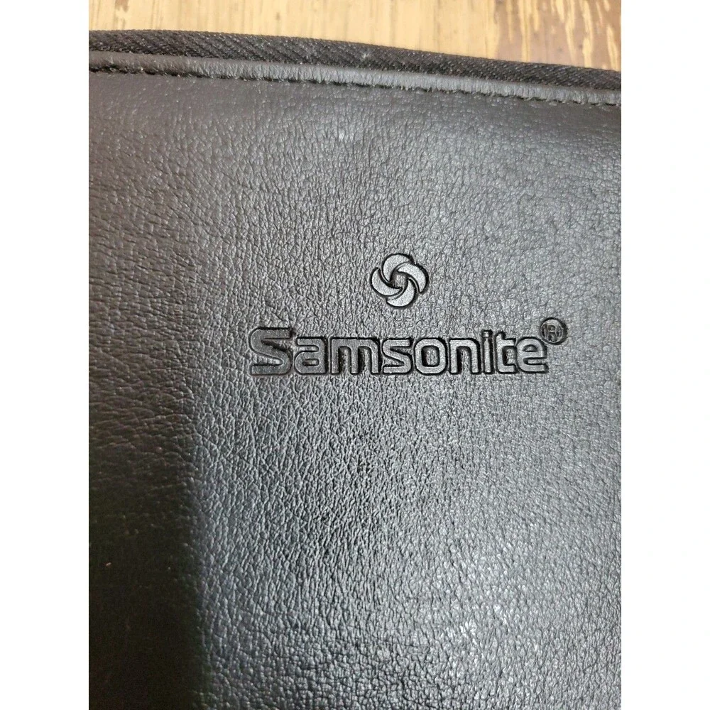Vintage Samsonite Black Leather Travel Wallet Card Passport ID Holder Case Zip